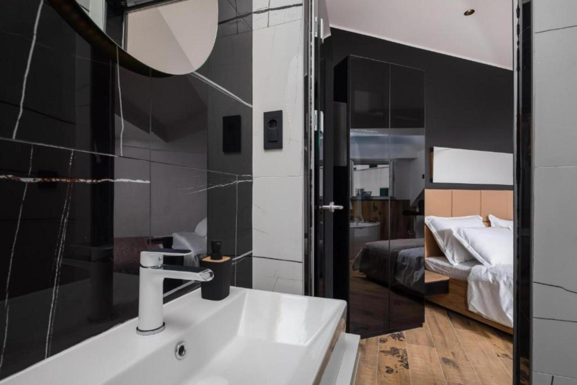 Top Rooms สปลิท ภายนอก รูปภาพ